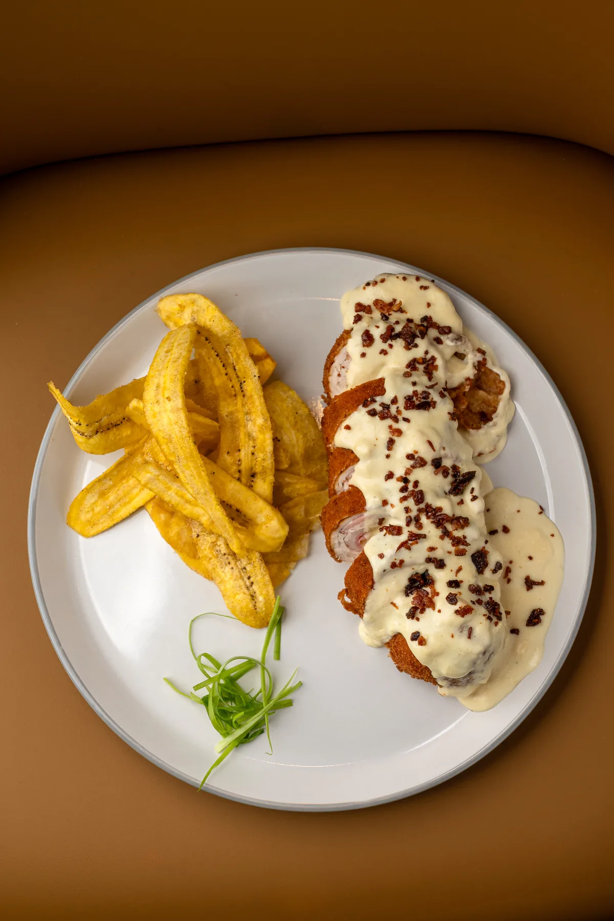 Plato salado servido en Ricuritas
